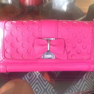 Like new! Pink LuLu wallet